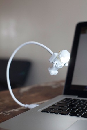 USB lampa - astronaut 